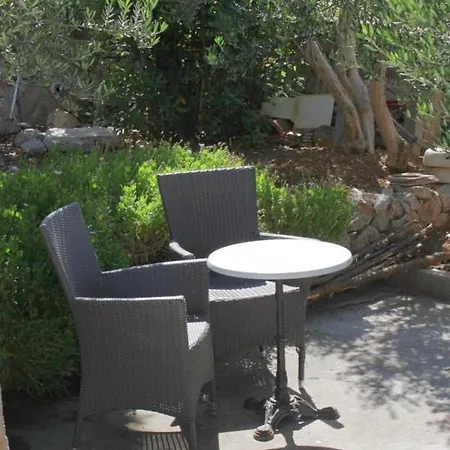 Apartment With A Parking Space Mali Lošinj