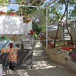 With A Parking Space Appartement *