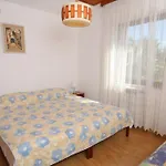 With A Parking Space Appartement Mali Lošinj